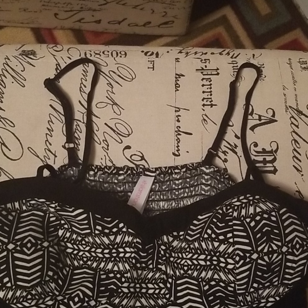 Cute black and white romper - Picture 3 of 4